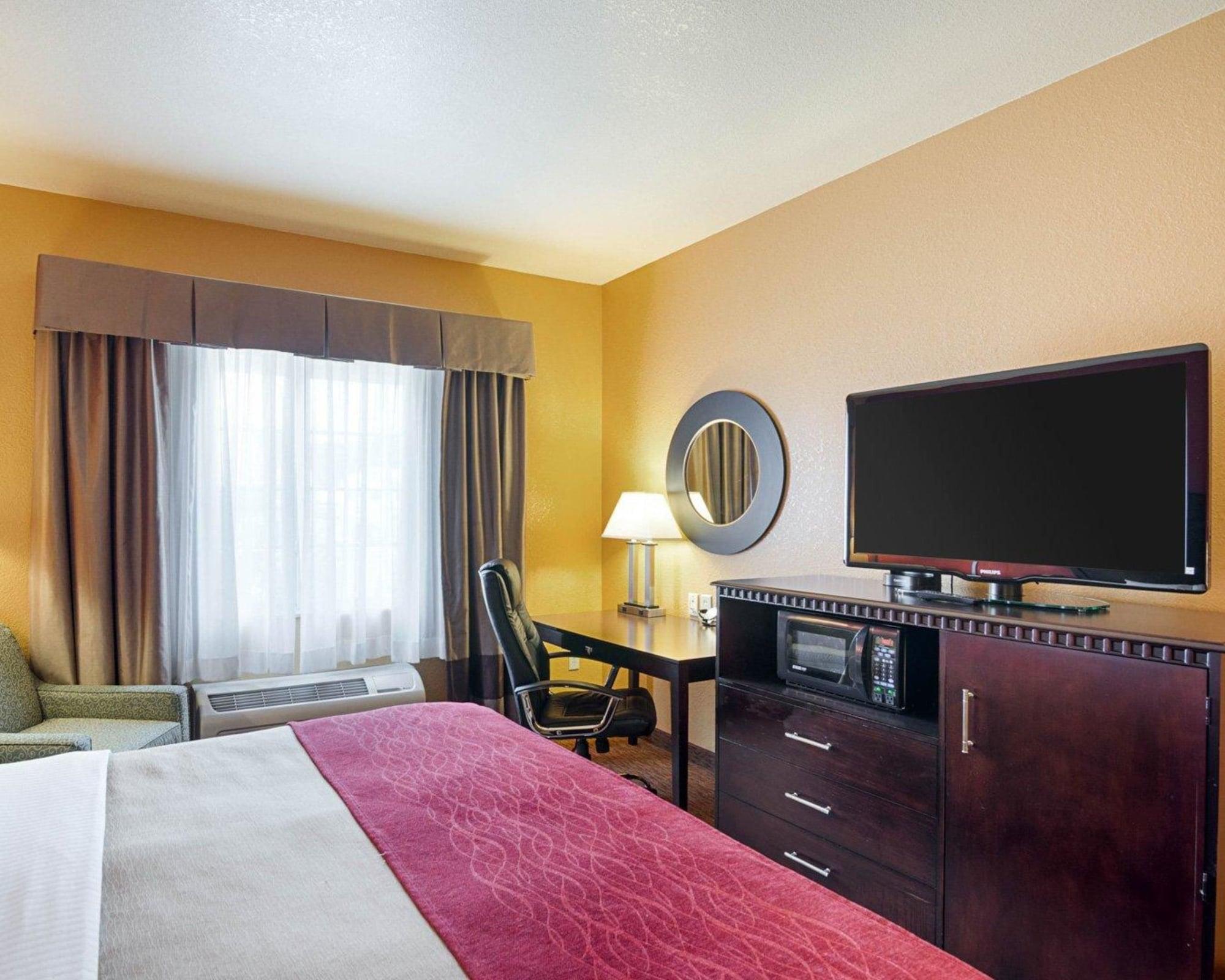 Comfort Inn & Suites Orange - Montpelier Extérieur photo