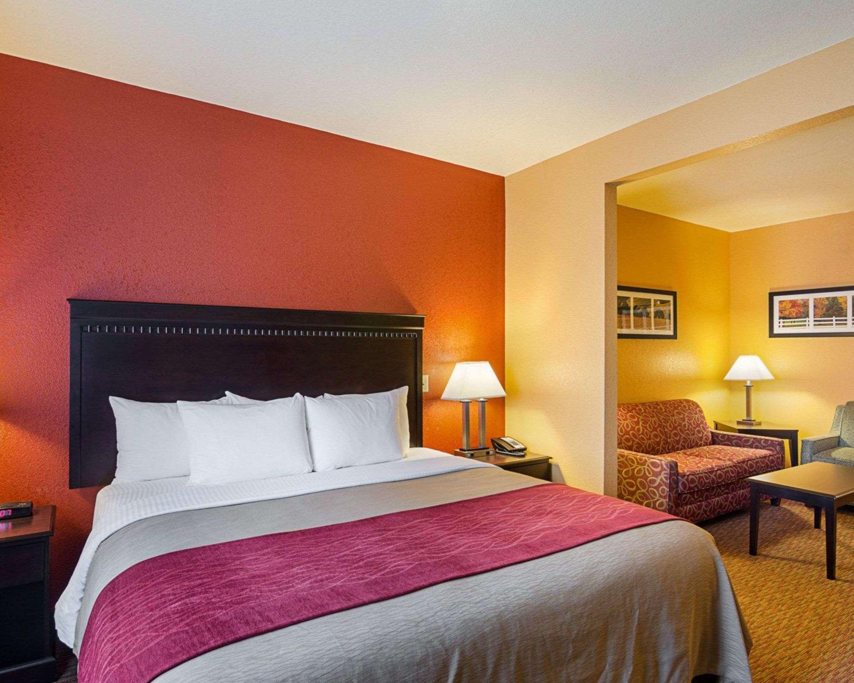 Comfort Inn & Suites Orange - Montpelier Extérieur photo