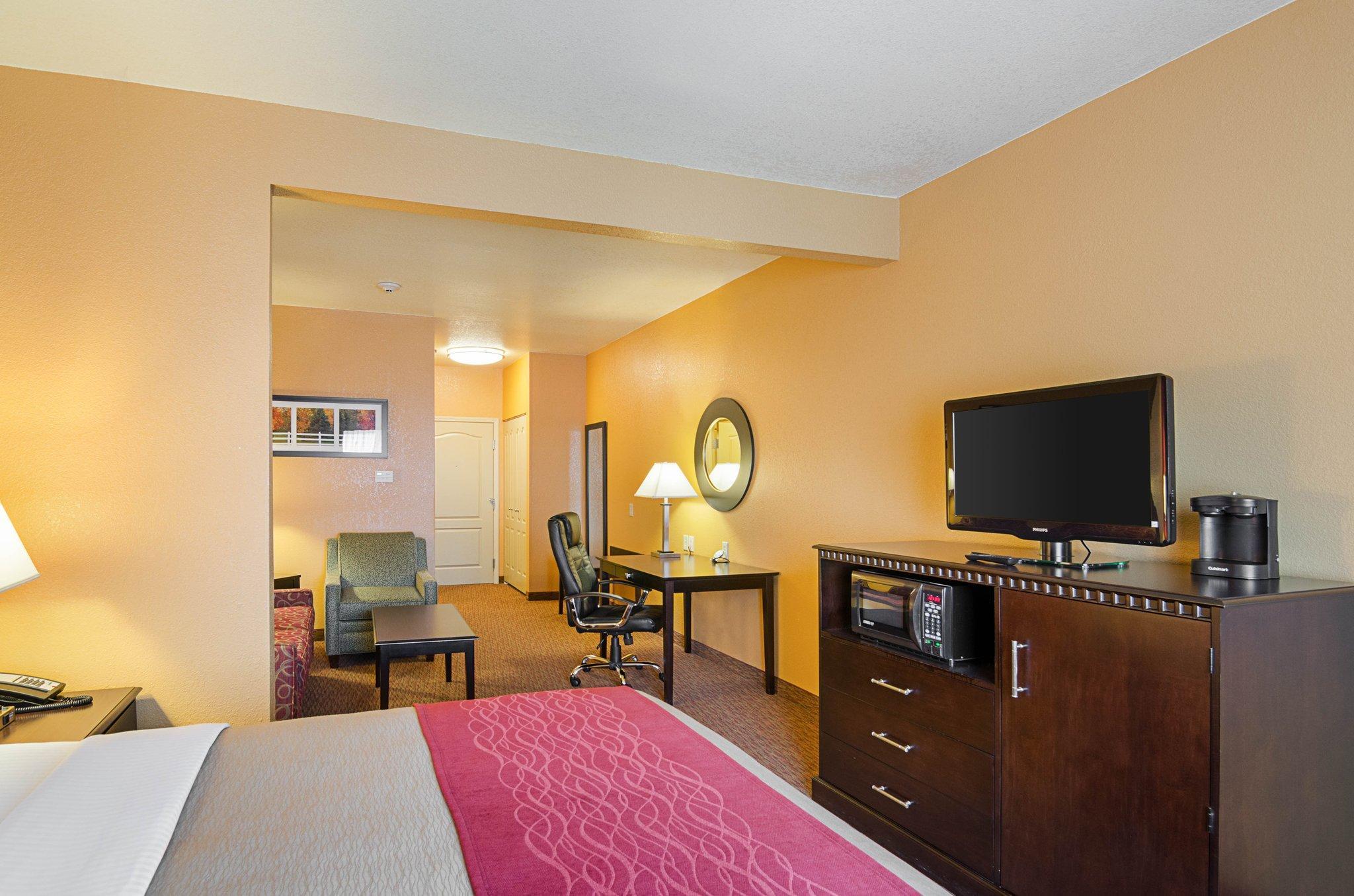 Comfort Inn & Suites Orange - Montpelier Extérieur photo