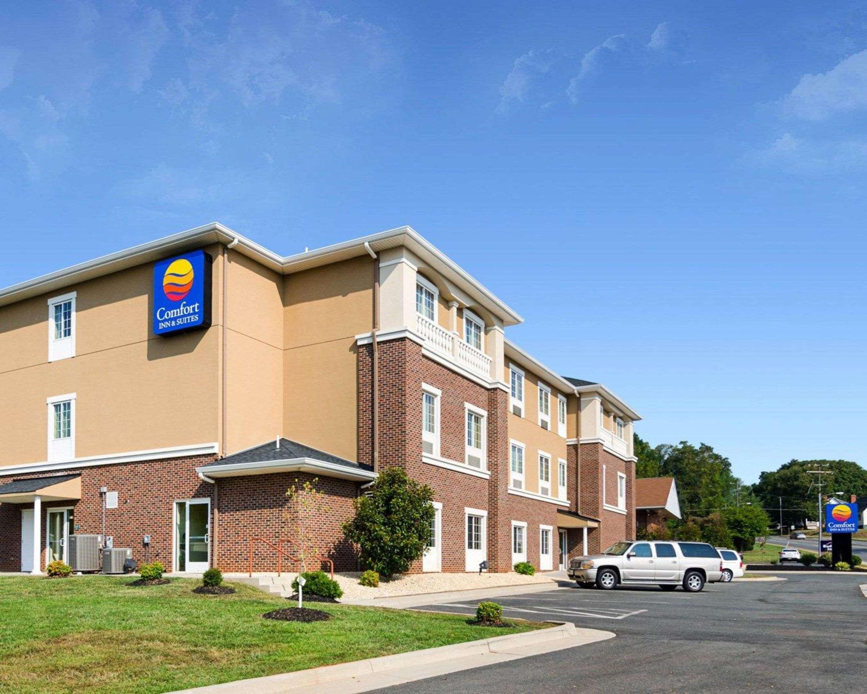 Comfort Inn & Suites Orange - Montpelier Extérieur photo